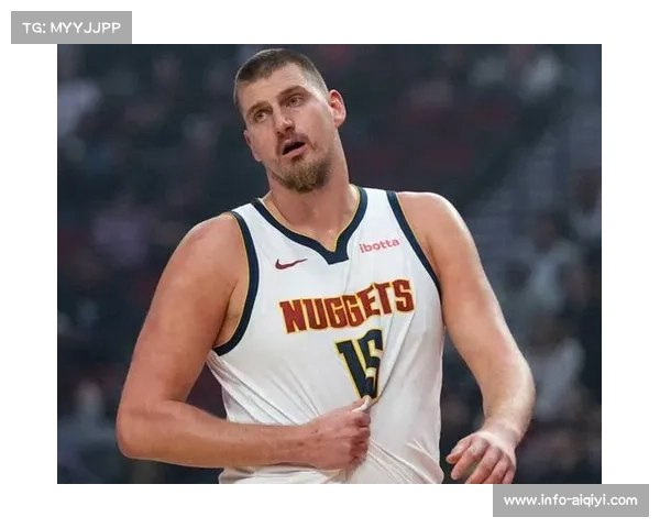 申京成历史首位25+10+9+3+3且4三分球员，比肩约基奇